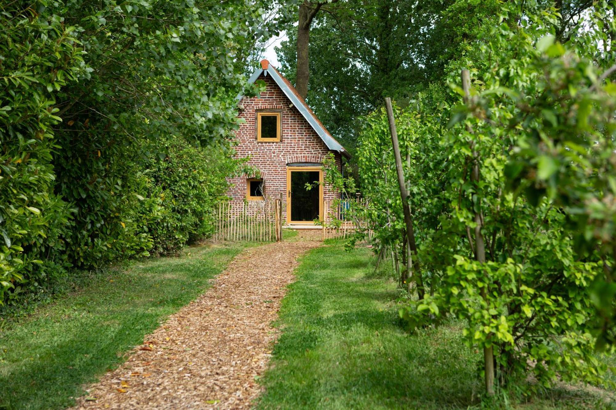 Au Pied Du Frene Villa Herzeele Exterior photo